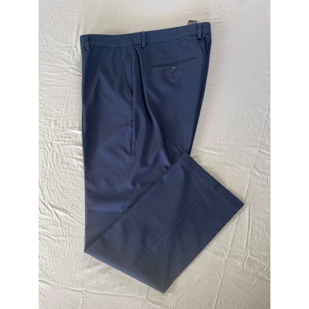 Greg Norman Flat Front Microfiber Ultimate Travel Chino Pants. Navy, 36X32. EUC - Picture 1 of 9